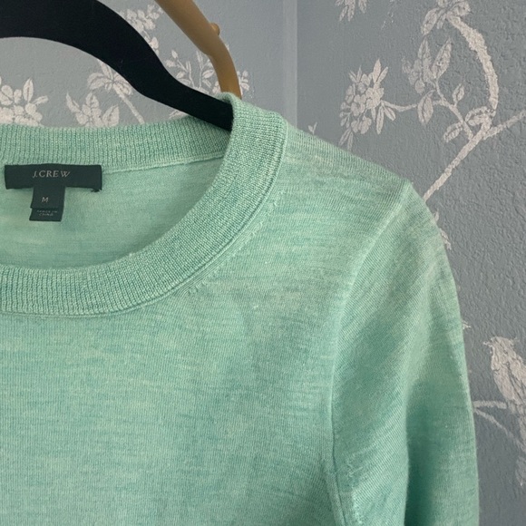 ⚡️⚡️⚡️$8 FLASH SALE ENDS AT MIDNIGHT⚡️⚡️⚡️ J. Crew
100% Wool Crew Neck Sweater - Picture 3 of 8